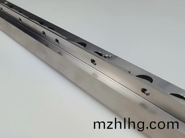 固定(ding)刀架，定(ding)刀架，得(de)人(ren)精工定製切粒機(ji)配件(jian)