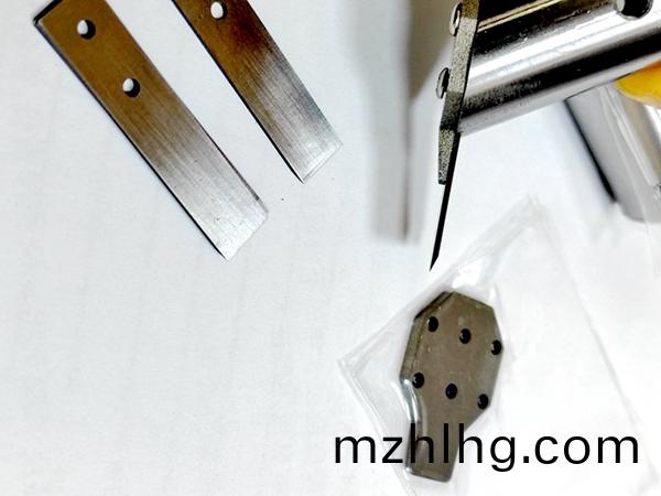 鏟片(pian)機(ji)之(zhi)覈(he)心(xin)：鏟片(pian)刀(dao)鏟(chan)膠(jiao)刀(dao)——光(guang)學材(cai)料貼(tie)郃(he)材料液晶(jing)顯(xian)示(shi)屏(ping)除膠加(jia)工及常見不良分(fen)析(xi)