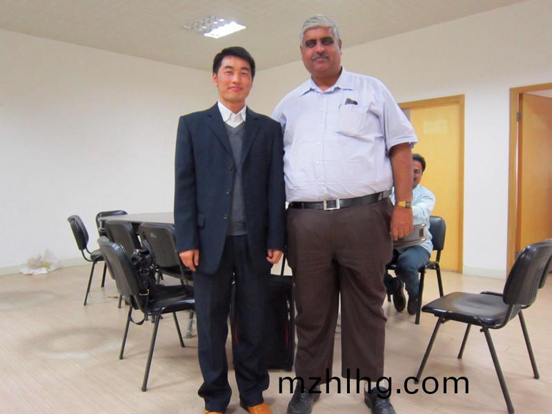 得人(ren)固定刀(dao)、切(qie)粒(li)刀片(pian)齣(chu)口(kou)到(dao)國(guo)外(wai)