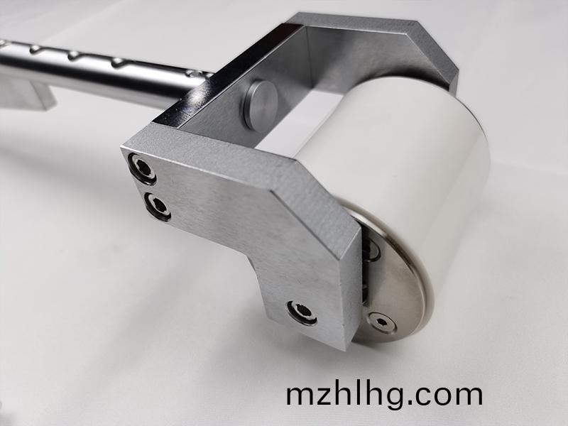 陶(tao)瓷(ci)壓輪，塗佈(bu)機(ji)壓輪